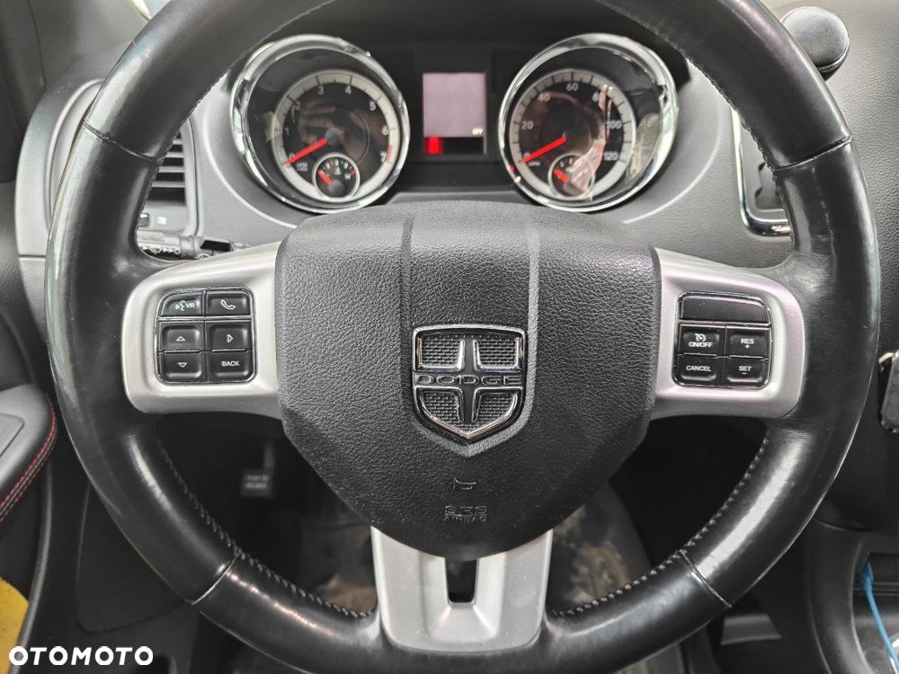 Dodge Grand Caravan - 6