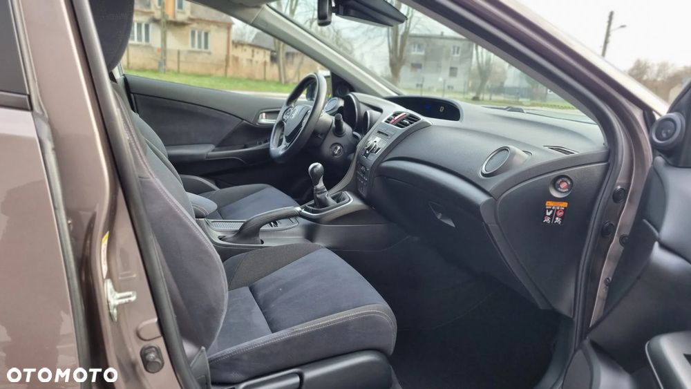 Honda Civic 1.8 i-VTEC Sport - 19