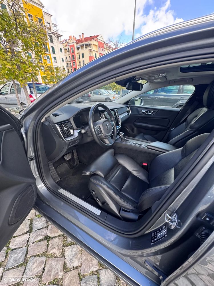 Volvo V60 2.0 D4 Momentum Geartronic - 5