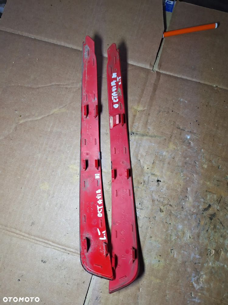 skoda octavia III KOMBI odblask zderzaka tylnego lewy prawy - 2