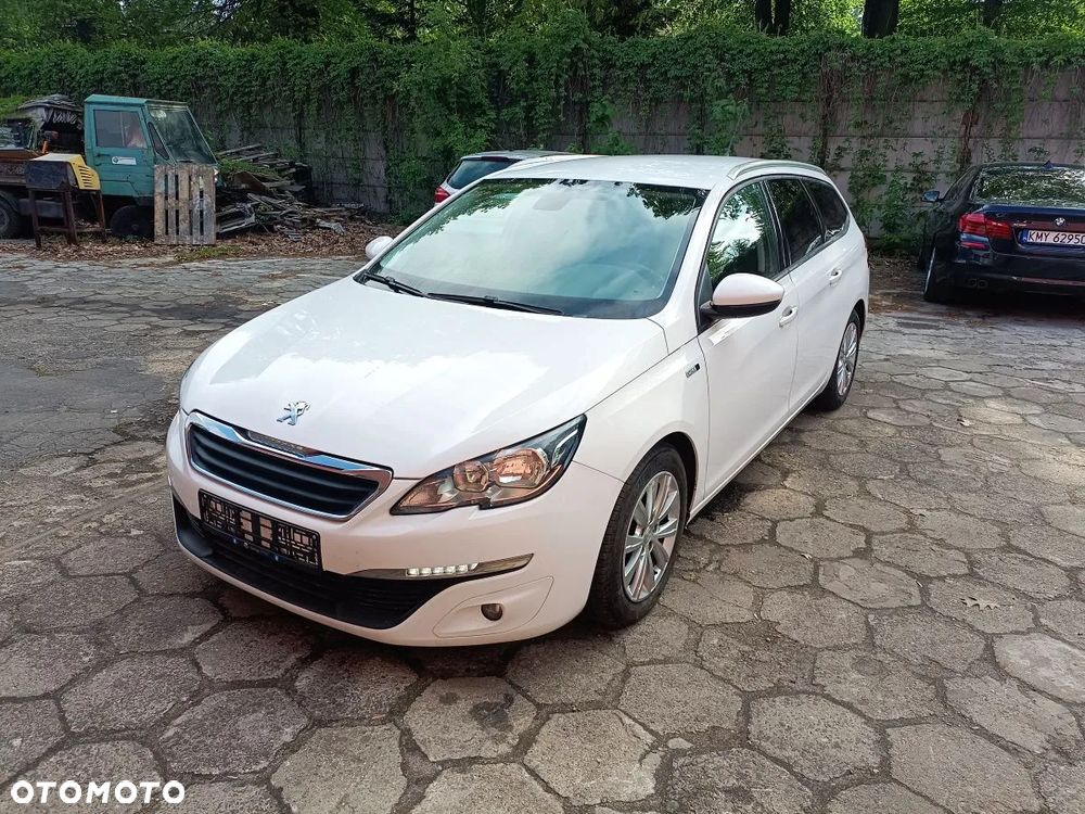 Peugeot 308 - 1