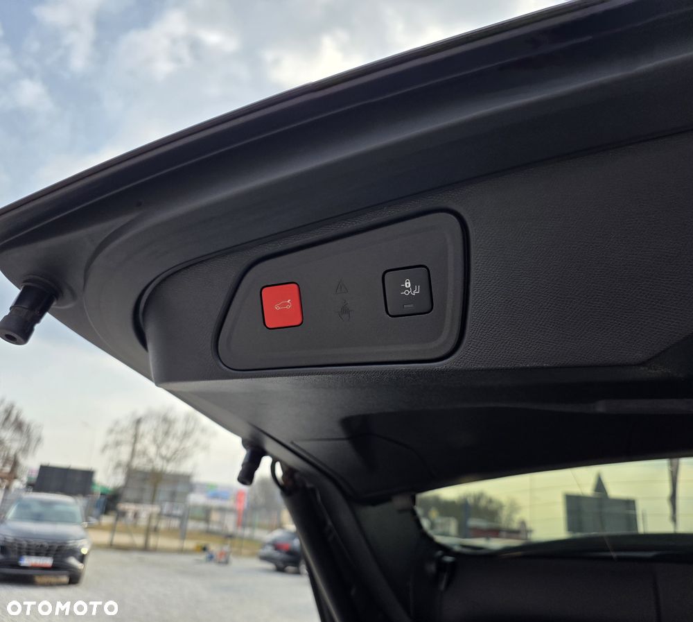 Peugeot 3008 1.6 PureTech Hybrid PHEV Allure Pack S&S EAT8 - 12