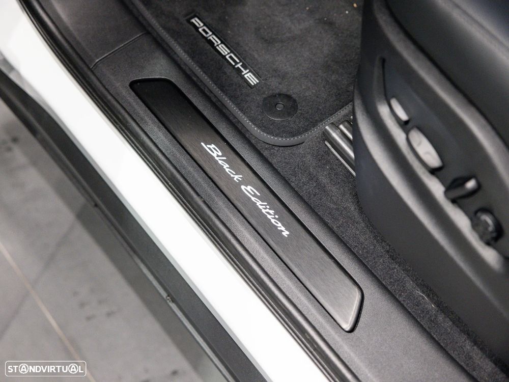 Porsche Cayenne Coupé E-Hybrid Black Edition - 34