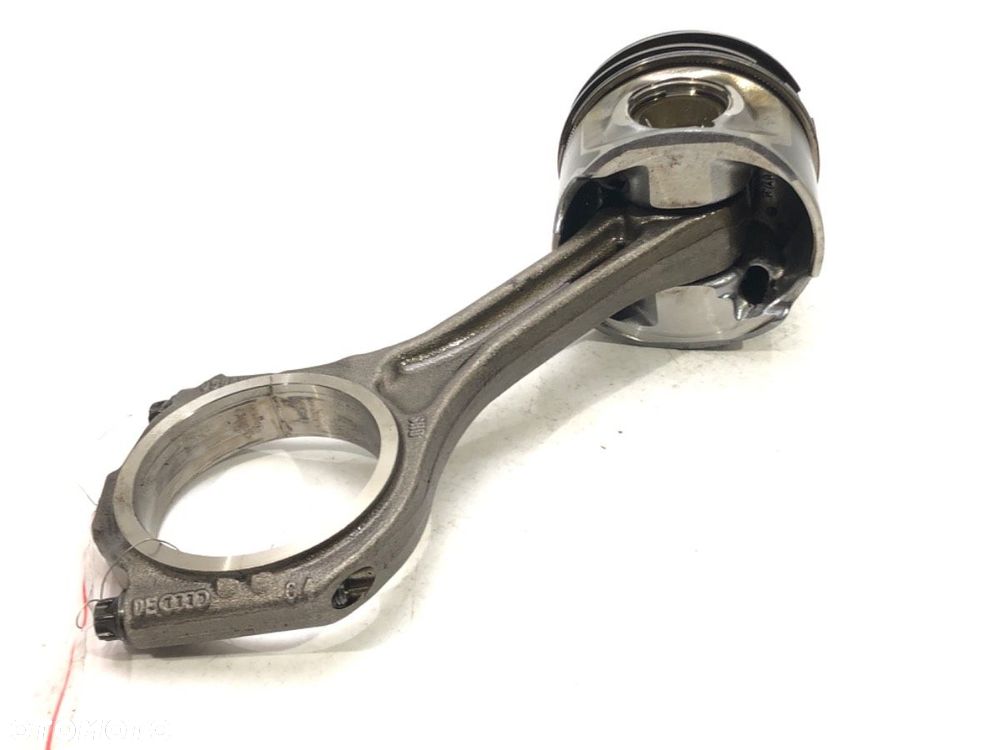 TŁOK Z KORBOWODEM - 80.00 PLN - AUDI A4 B7 (8EC) 2004 - 2008 2.7 TDI 132 kW [180 KM] olej napędowy - 2