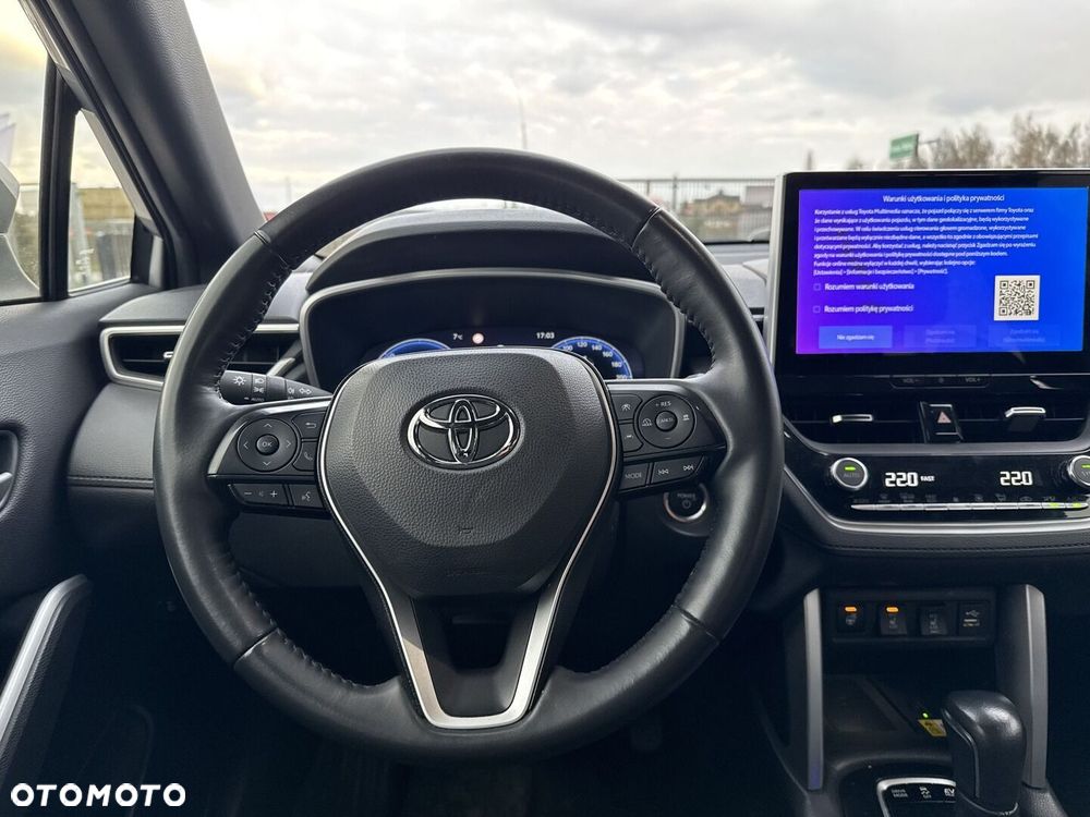 Toyota Corolla Cross - 13