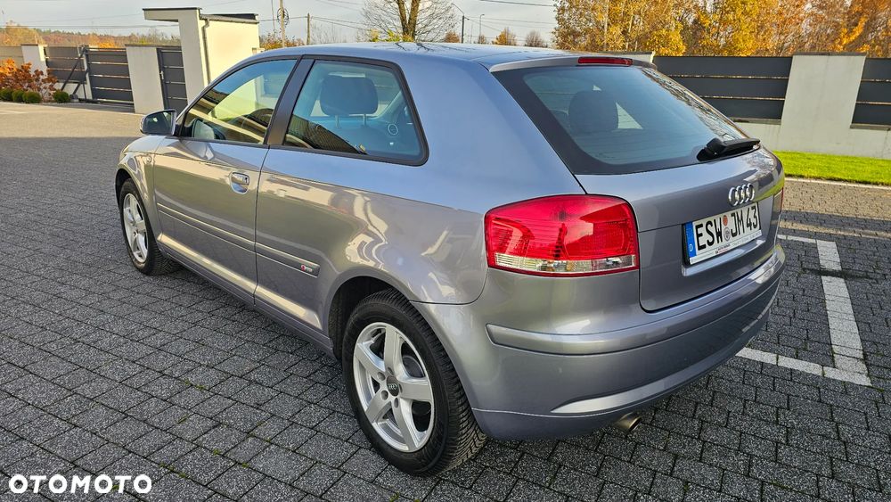 Audi A3 3-drzwiowe 1.6 Attraction - 7