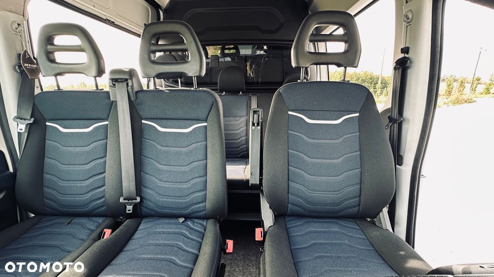Iveco DAILY - 12