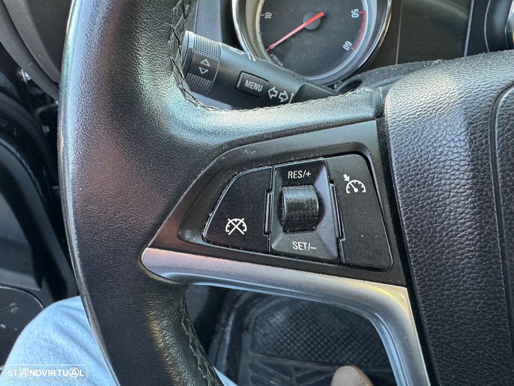 Opel Astra 1.7 CDTI Cosmo - 11
