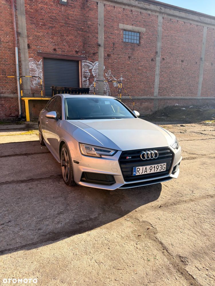 Audi S4 Limousine - 26