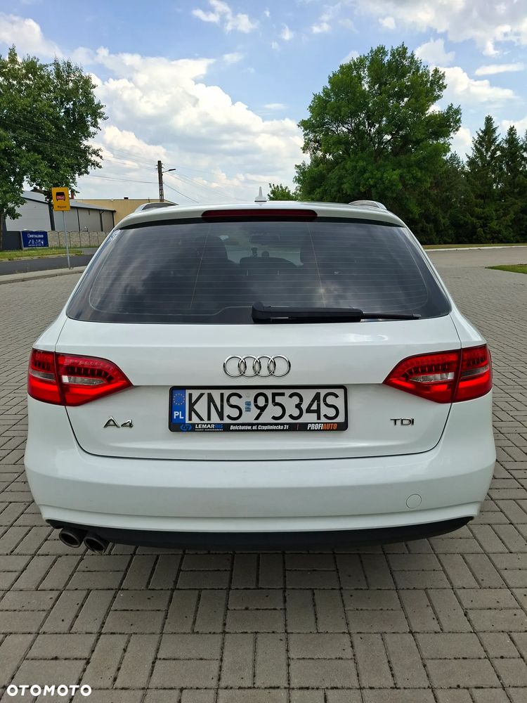 Audi A4 Avant - 10