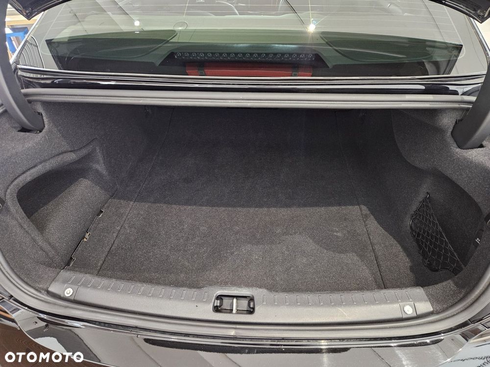 Volvo S90 - 34