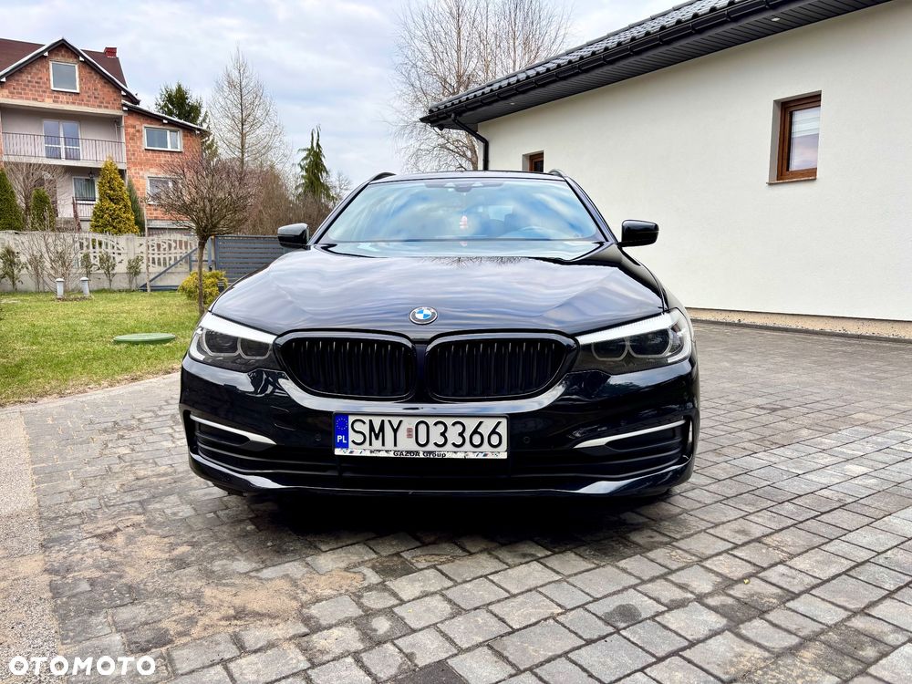 BMW Seria 5 520d Sport Line - 9