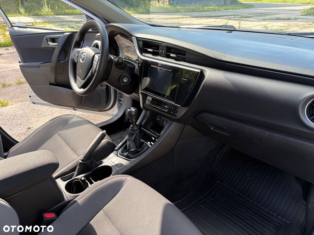 Toyota Auris 1.6 Active - 12