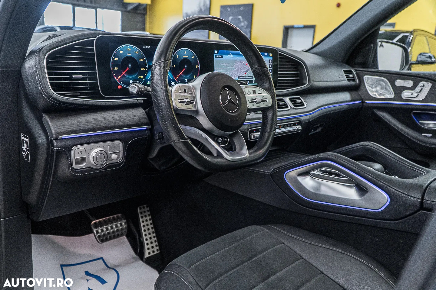 Mercedes-Benz GLE 350 d 4Matic 9G-TRONIC AMG Line - 14