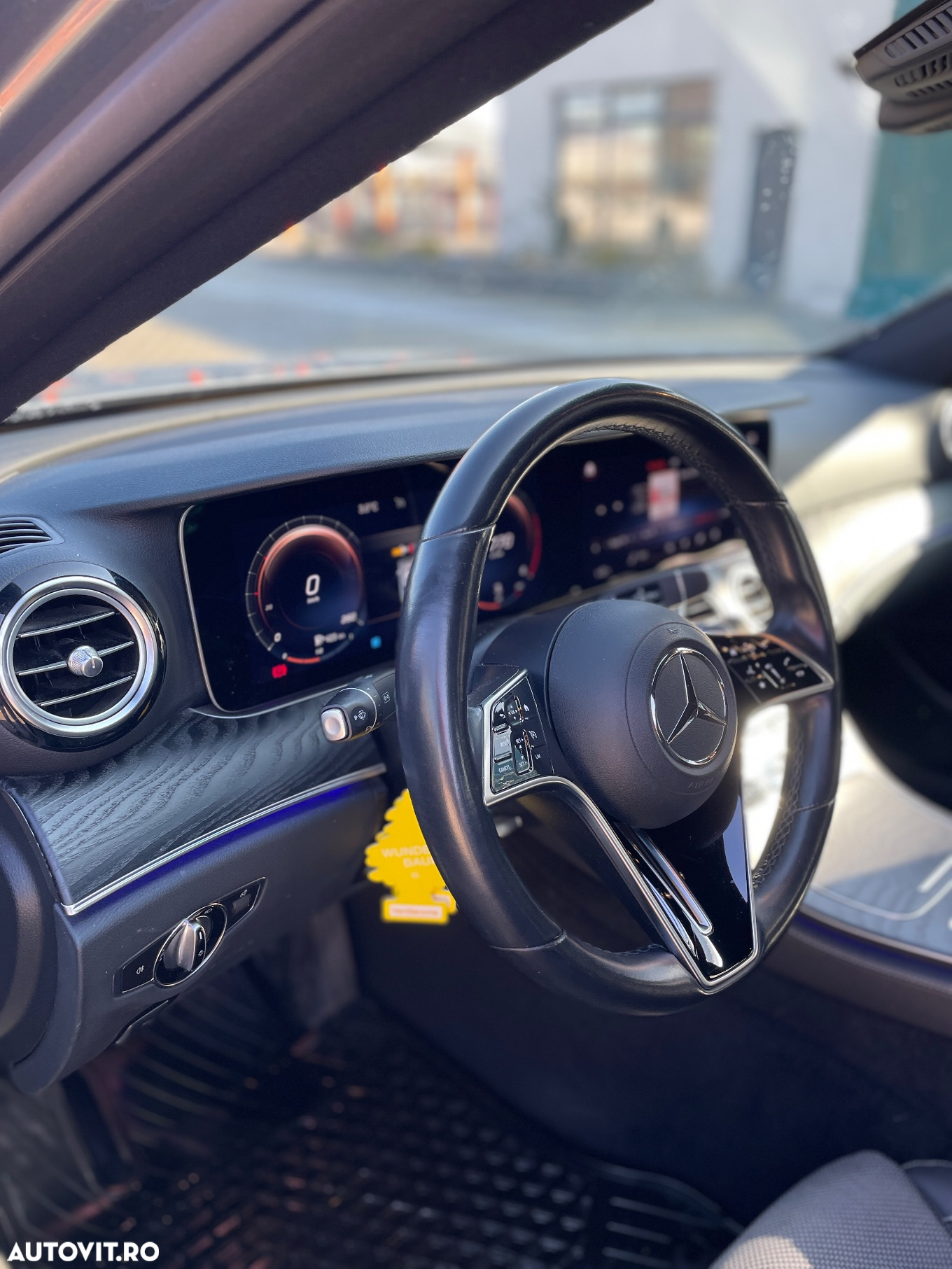 Mercedes-Benz E 220 d Aut. - 18