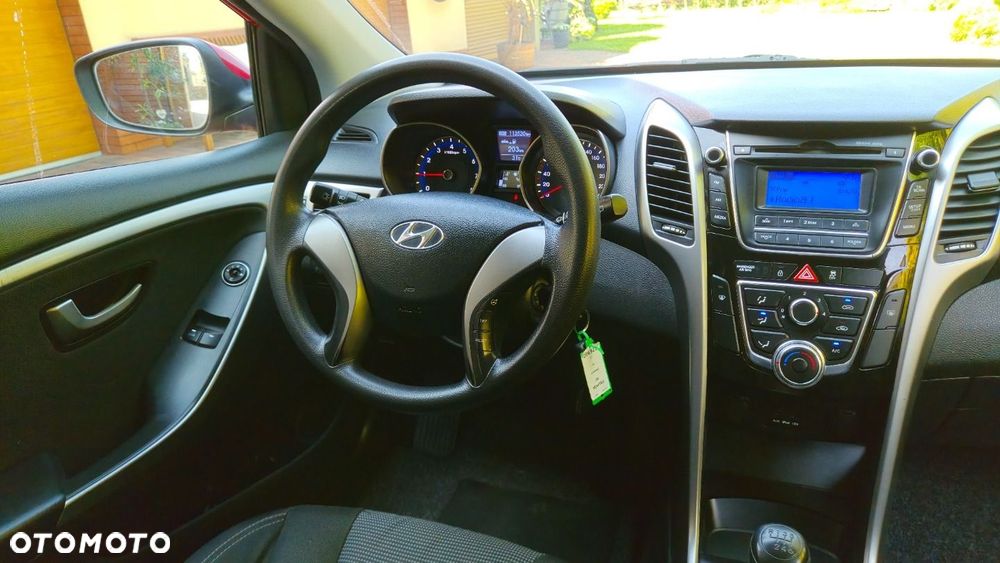 Hyundai i30 1.4 Classic + - 17