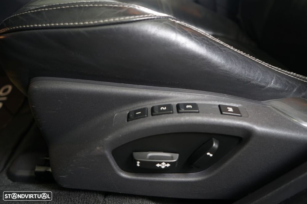 Volvo V60 2.4 D6 Summum AWD Phev - 22