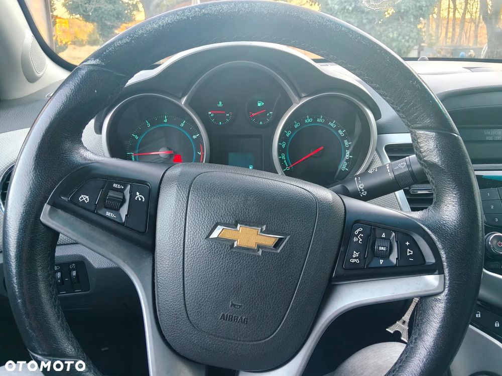 Chevrolet Cruze 1.8 LS (klm) - 19