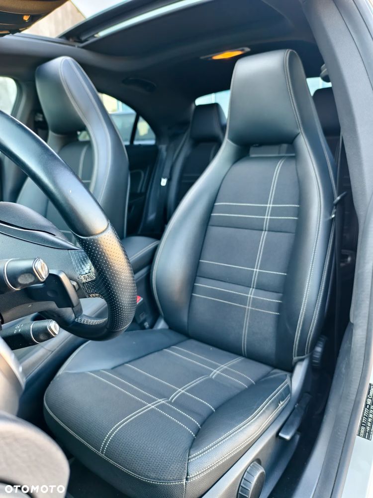 Mercedes-Benz CLA 200 7G-DCT - 11