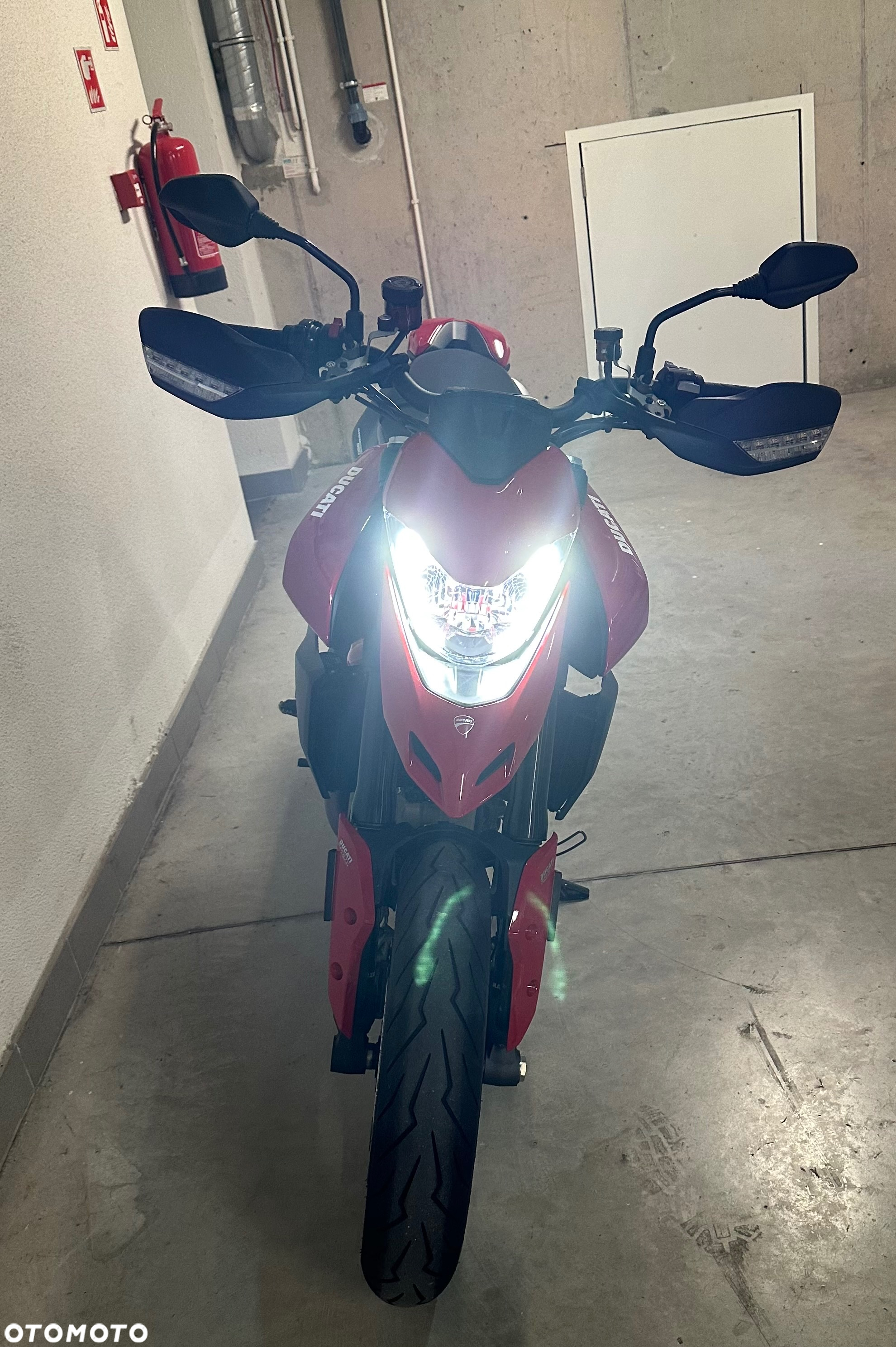 Ducati Hypermotard - 9