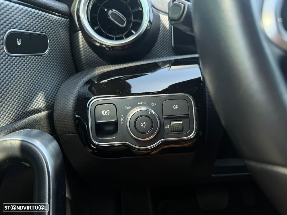 Mercedes-Benz A 180 7G-DCT Progressive - 22