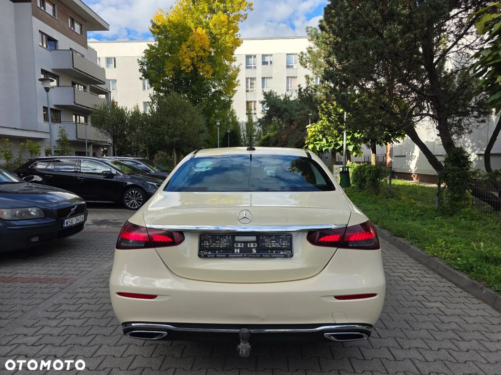 Mercedes-Benz Klasa E 220 d 4Matic 9G-TRONIC Avantgarde - 18