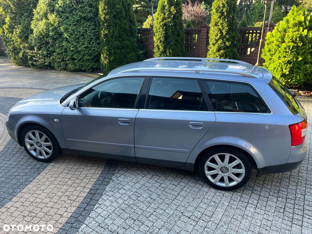 Audi A4 Avant - 11