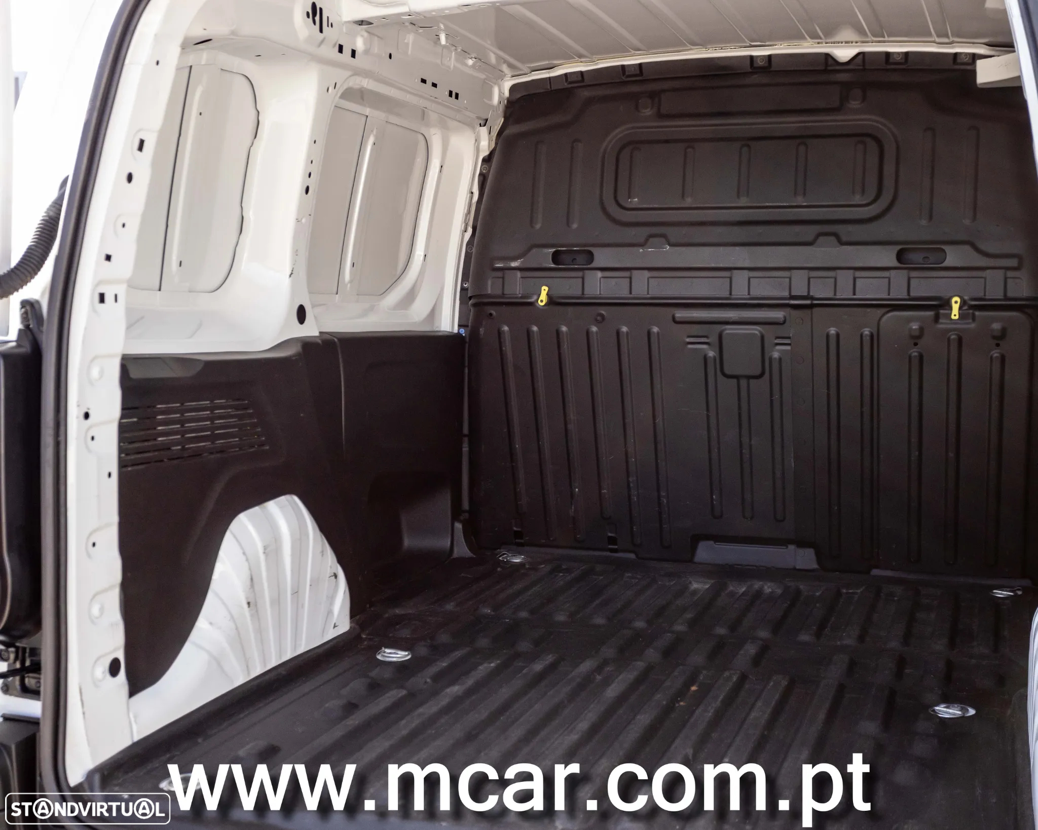 Peugeot Partner Blue HDI Premium (longa) - 9