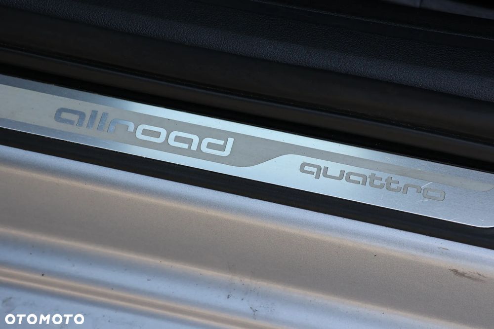 Audi A4 Allroad 2.0 TDI Quattro S tronic - 13