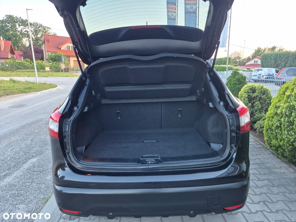 Nissan Qashqai 1.6 DCi 4x4 Tekna - 16
