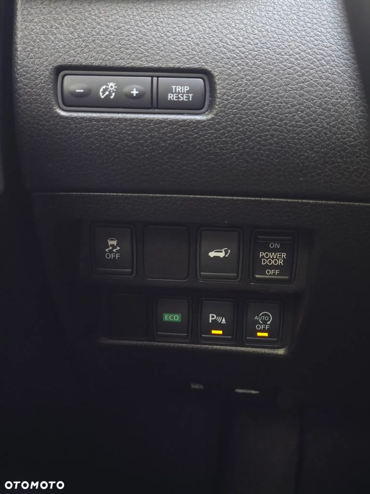 Nissan X-Trail 1.6 DCi Xtronic Tekna - 31