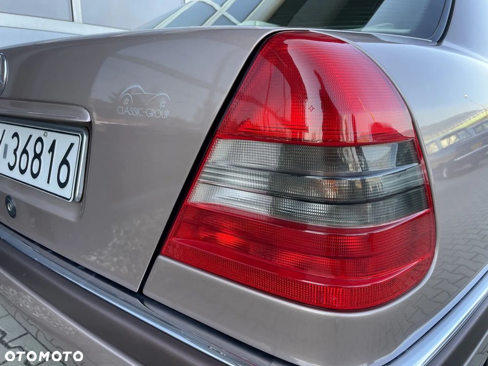 Mercedes-Benz Klasa C - 12