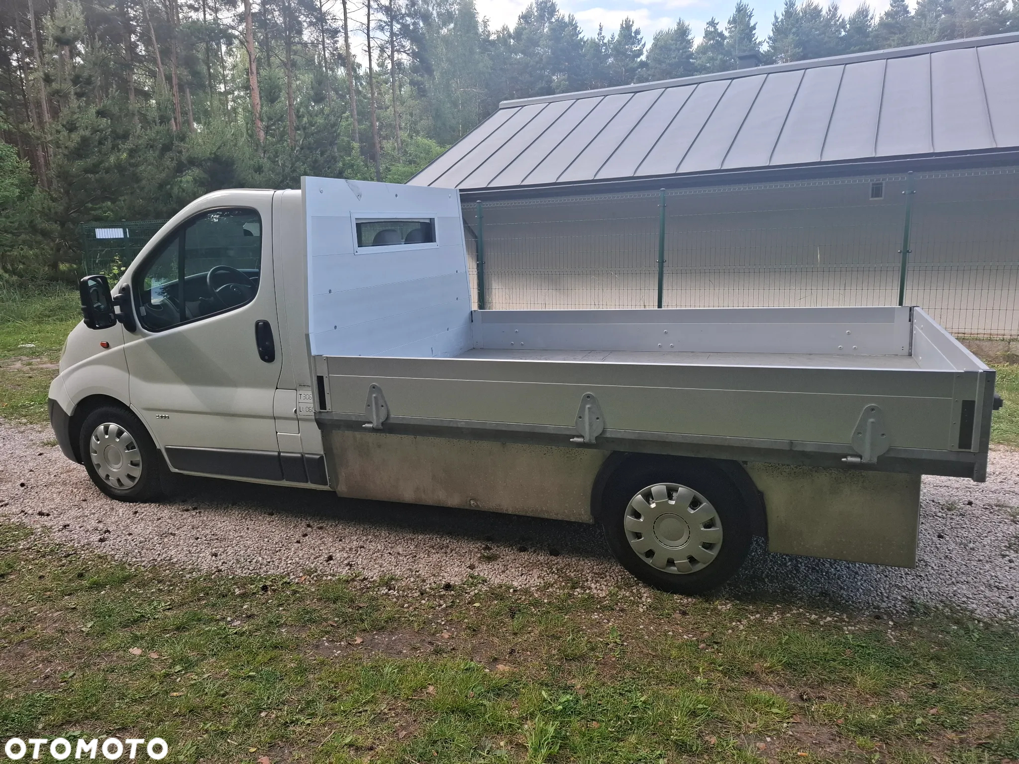 Opel Vivaro - 11