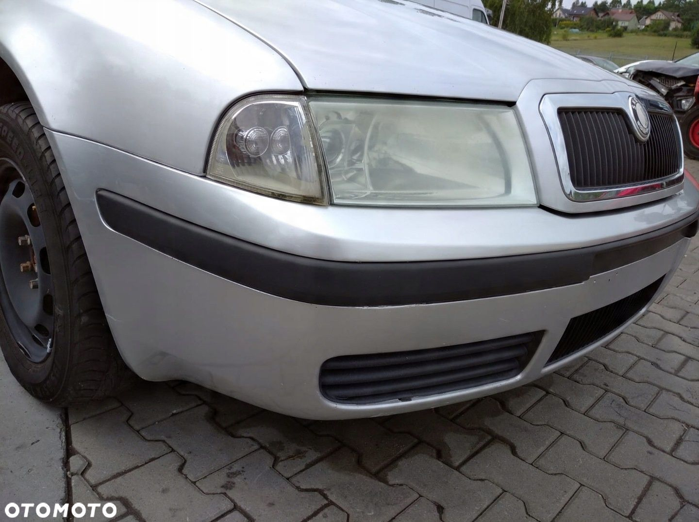 SKODA OCTAVIA I 1U LIFT 00-10 HB 5D LAMPA PRAWA TYŁ TYLNA 1U6945112 - 9