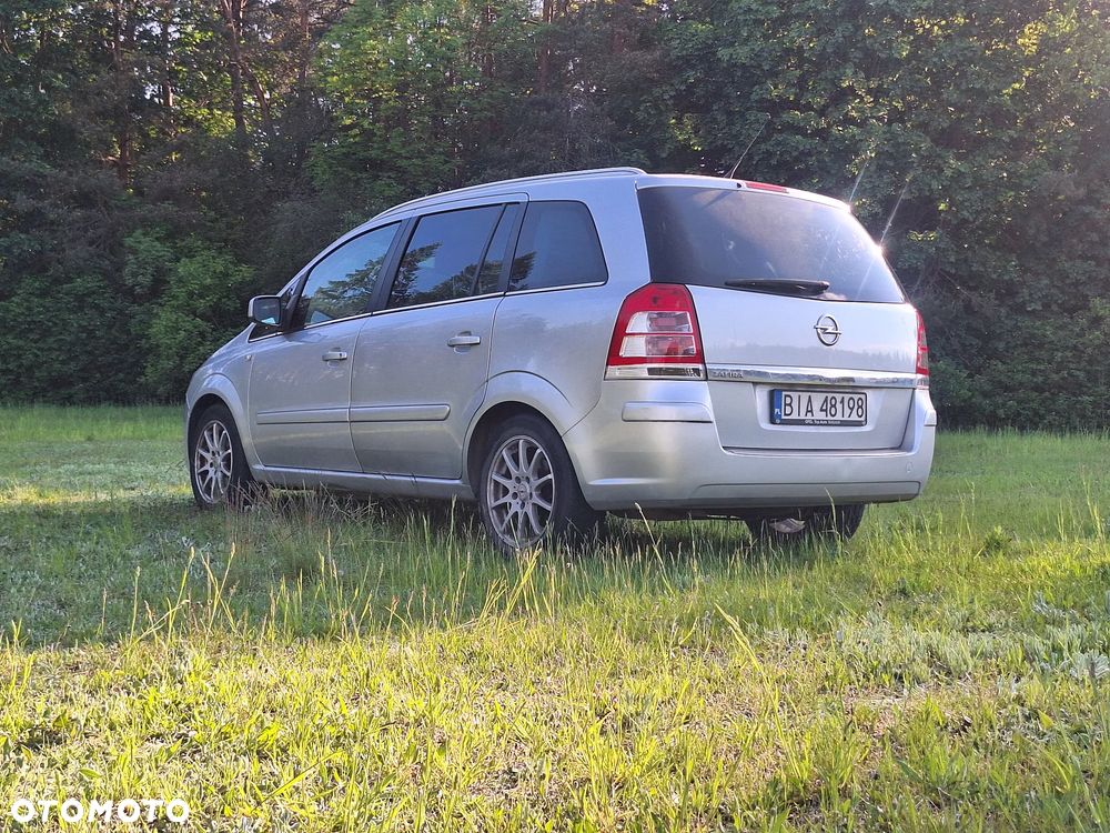 Opel Zafira 1.8 Enjoy - 2