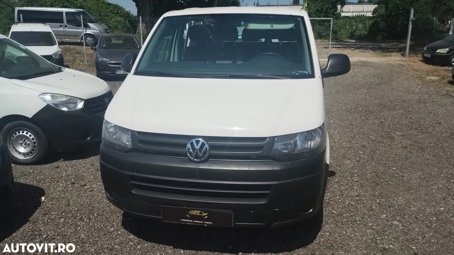 Volkswagen Transporter - 2