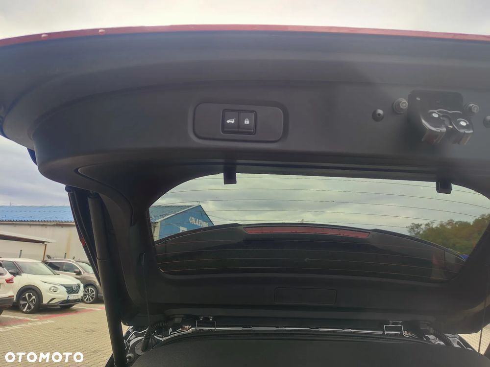 Nissan Qashqai 1.3 DIG-T MHEV Tekna+ Xtronic - 12