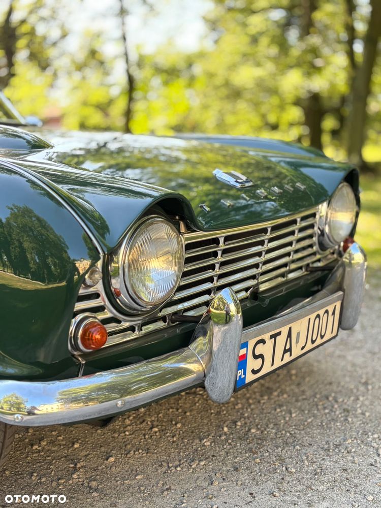 Triumph TR4 - 9
