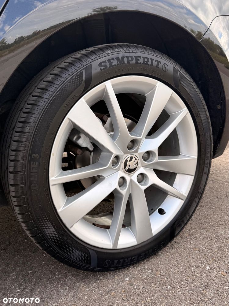 Skoda Octavia 1.6 TDI SCR Style DSG - 15