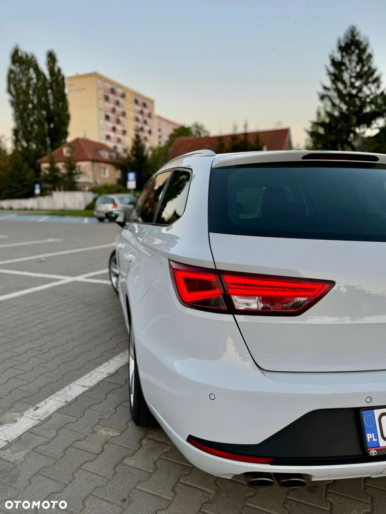 Seat Leon 2.0 TDI DPF Start&Stop DSG FR - 3