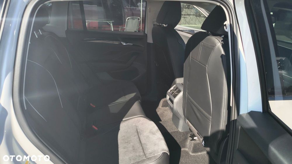 Volkswagen Tiguan - 35