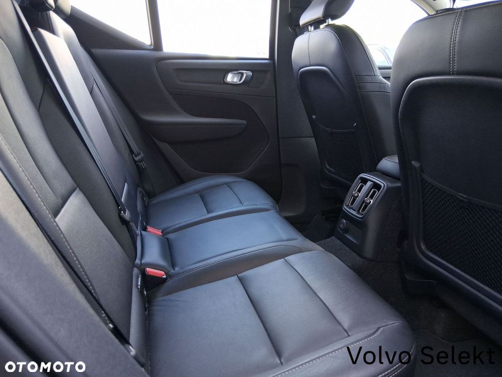 Volvo XC 40 - 18