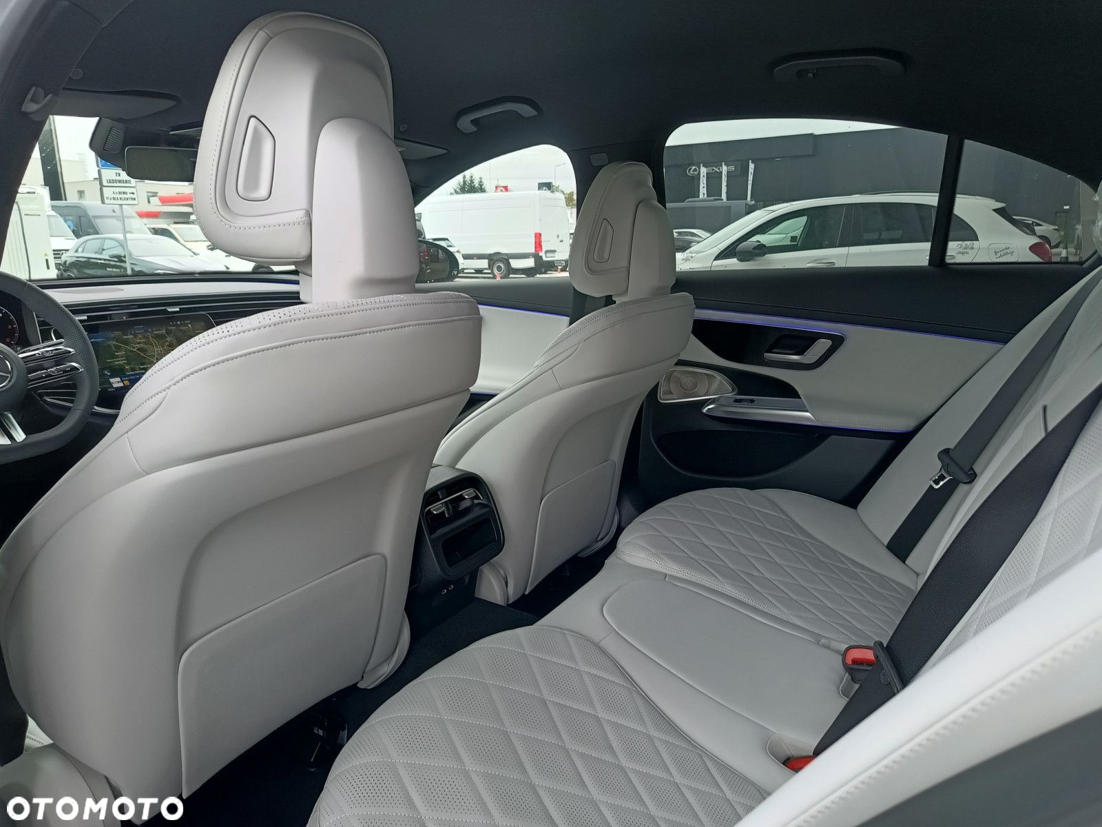Mercedes-Benz Klasa E - 19