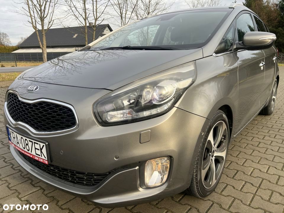 Kia Carens 1.7 CRDi Spirit - 33
