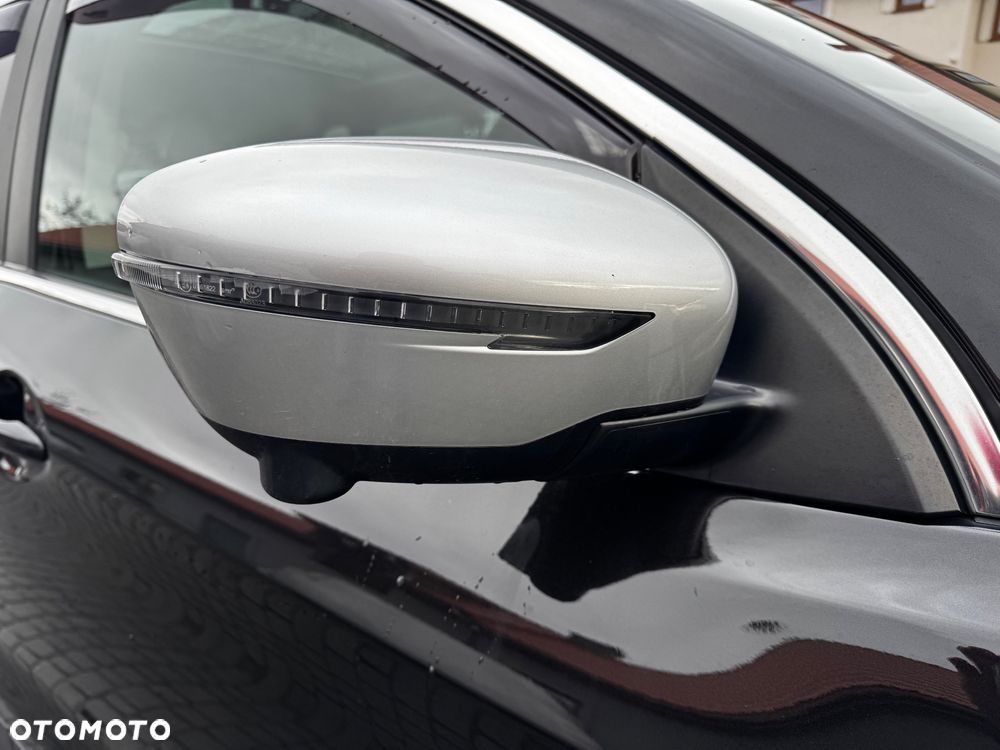 Nissan Qashqai 1.7 dCi TEKNA - 4