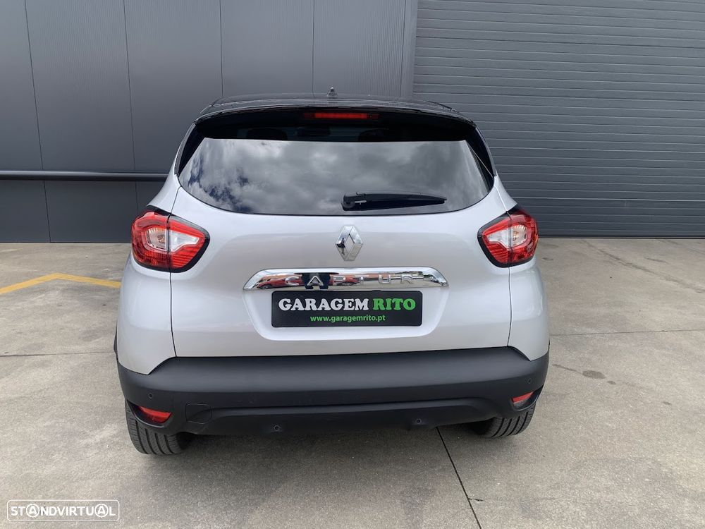 Renault Captur 1.2 TCe Exclusive EDC - 4