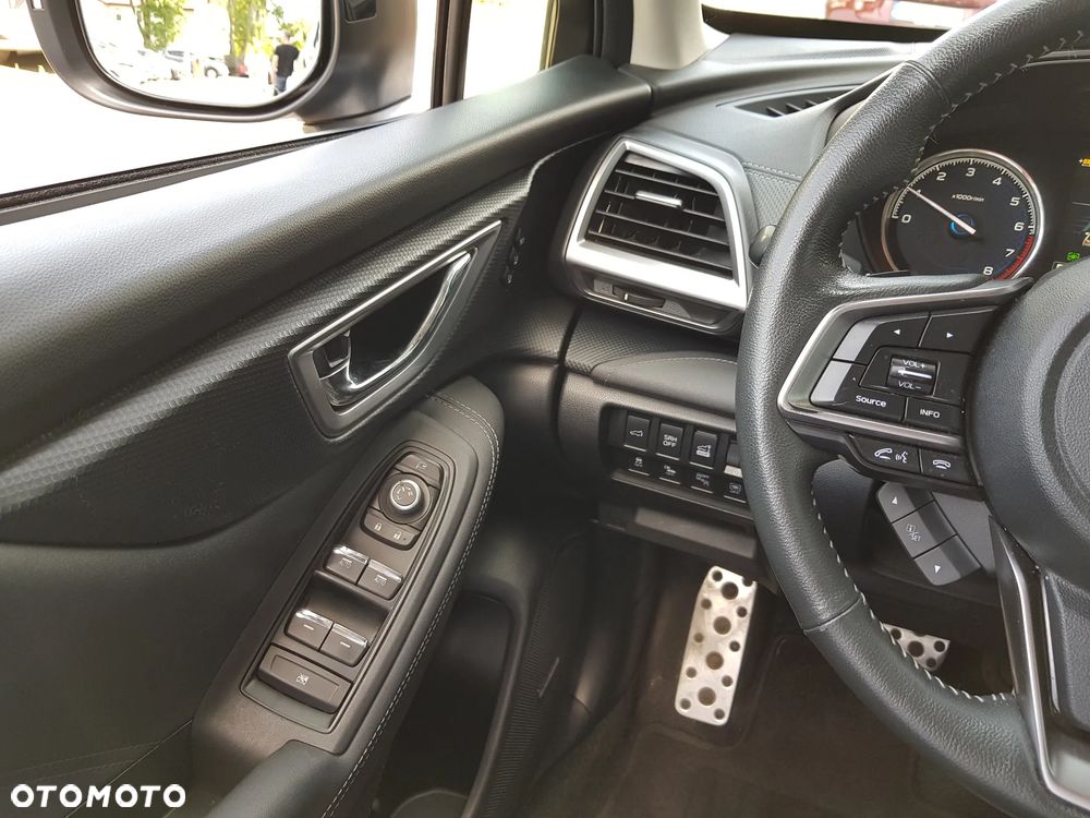 Subaru Forester 2.0i-L Platinum (EyeSight) Lineartronic - 16