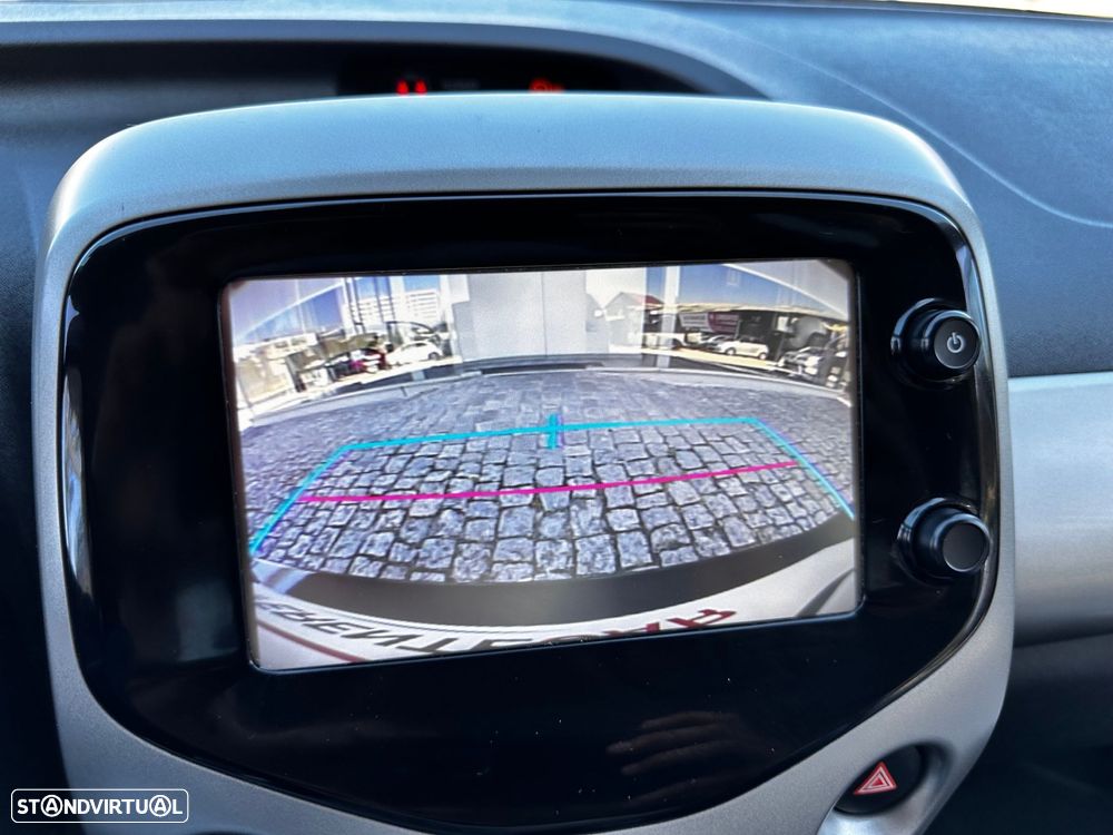 Toyota Aygo 1.0 X-Play Plus+X-Touch - 28