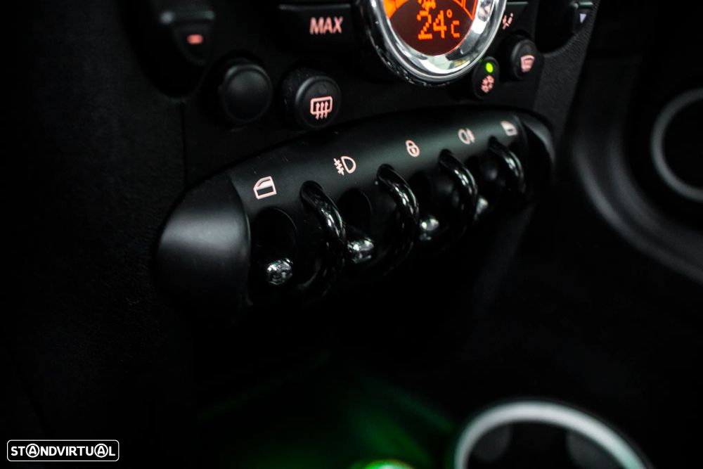 MINI 3 Portas Cooper D - 20