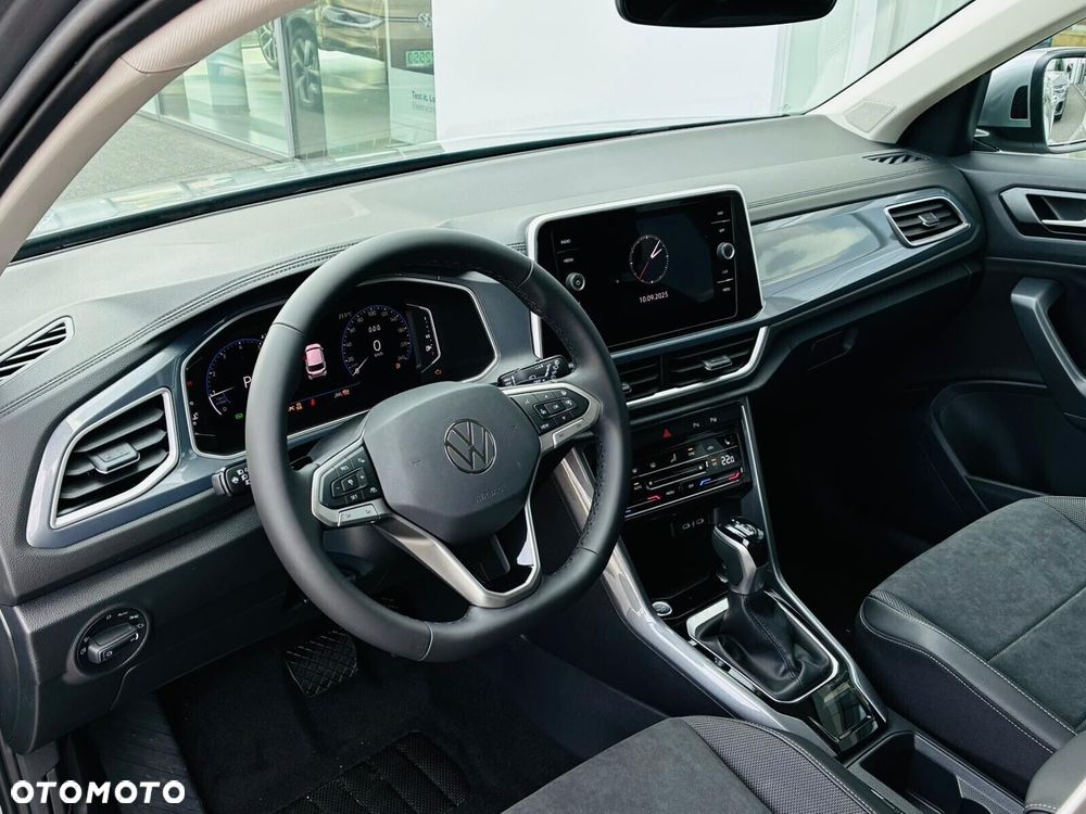 Volkswagen T-Roc - 8